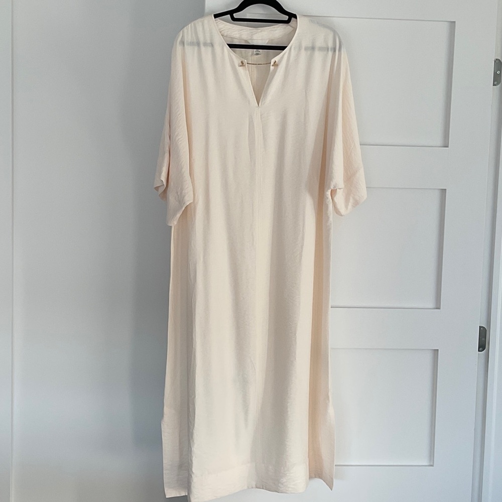 H&M Soft Cream Maxi Dress New without tag